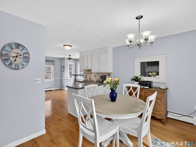 10 Castle Meadow Drive 10, Stonington, CT 06379