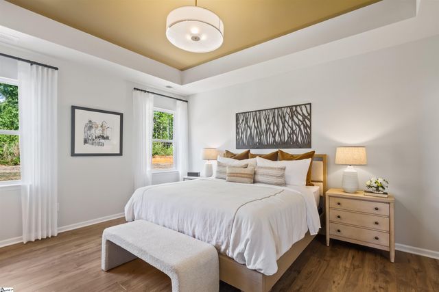 105 Harling Court, Fountain Inn, SC 29644