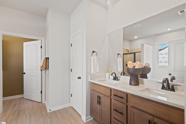 105 Harling Court, Fountain Inn, SC 29644