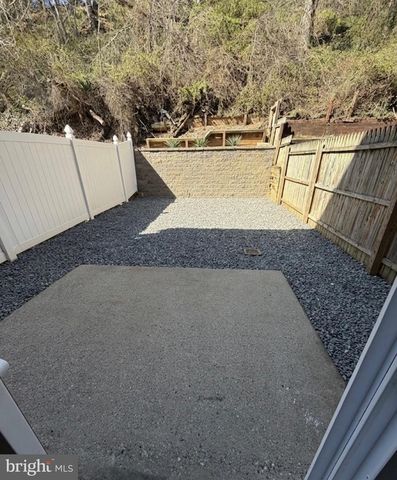 3710 VALE LN, Philadelphia, PA 19114