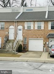 3710 VALE LN, Philadelphia, PA 19114