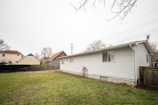 1720 Michigan Street, Algonac City, MI 48001