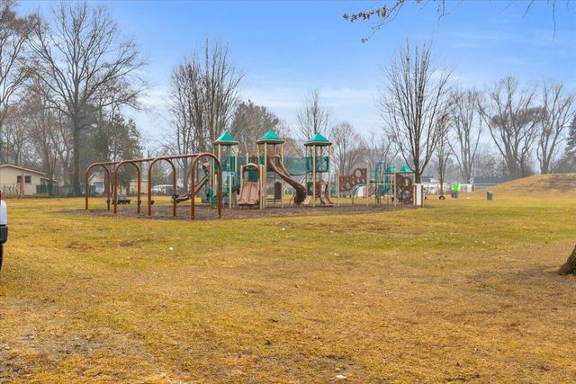 1720 Michigan Street, Algonac City, MI 48001