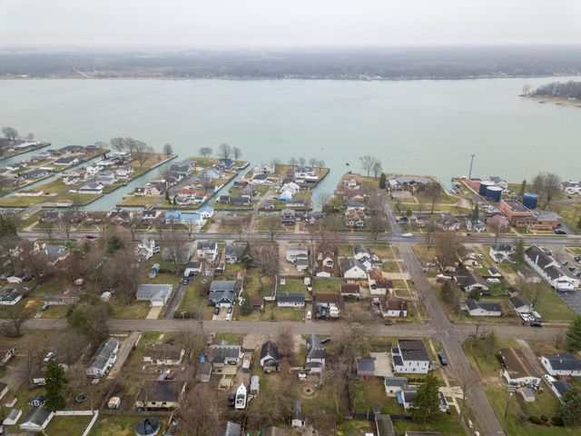 1720 Michigan Street, Algonac City, MI 48001