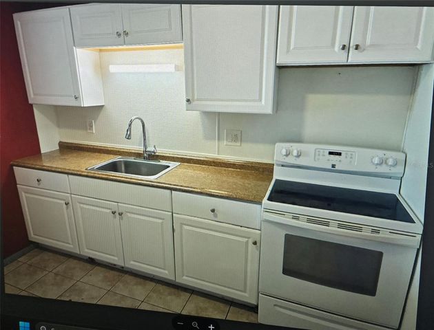 3314 WILLIAMSBURG STREET, Sarasota, FL 34231