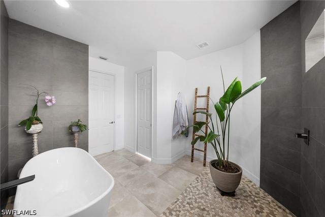 3951 Preserve WAY, Estero, FL 33928