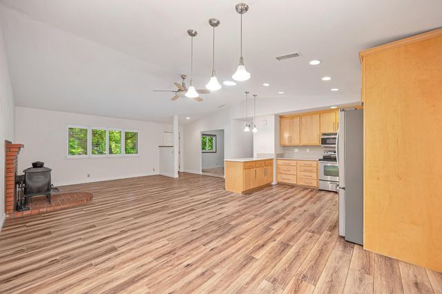 3370 Hacienda Rd, Cameron Park, CA 95682