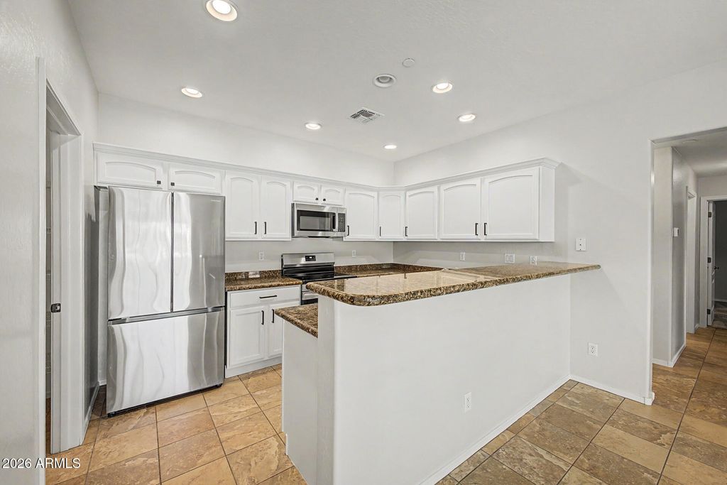 12050 N PANORAMA Drive 106, Fountain Hills, AZ 85268 — photo 2