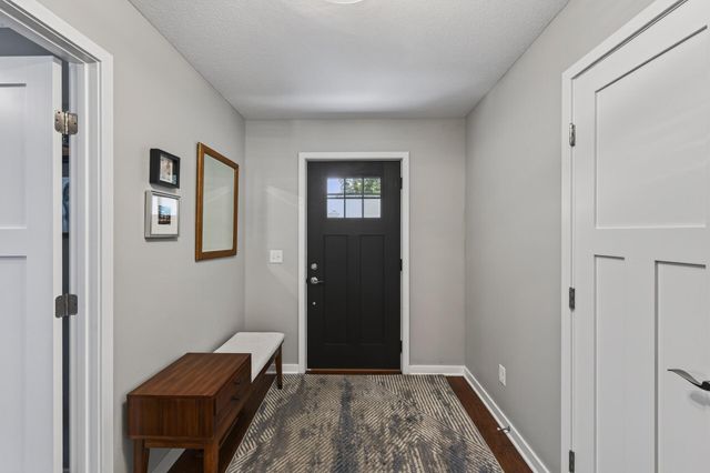 1443 Jefferson Avenue, Saint Paul, MN 55105