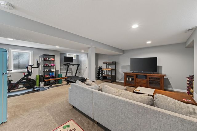1443 Jefferson Avenue, Saint Paul, MN 55105