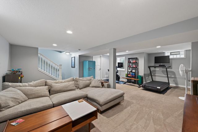 1443 Jefferson Avenue, Saint Paul, MN 55105