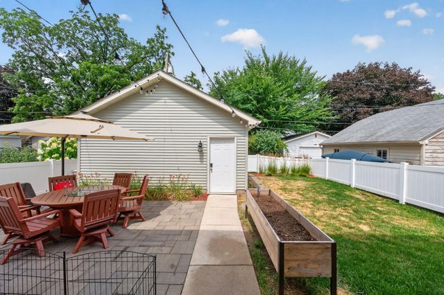 1443 Jefferson Avenue, Saint Paul, MN 55105