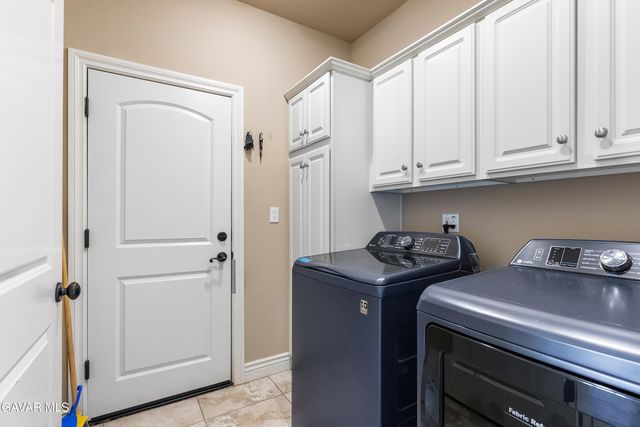 8925 Redwood Boulevard, California City, CA 93505