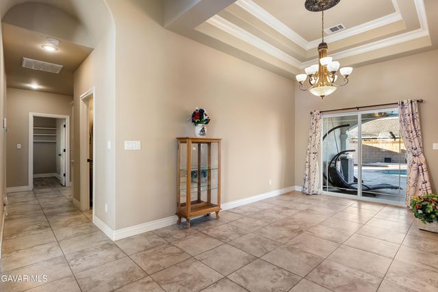 8925 Redwood Boulevard, California City, CA 93505