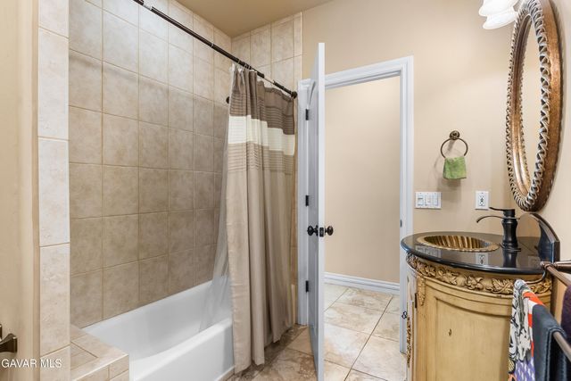 8925 Redwood Boulevard, California City, CA 93505