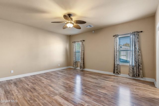 8925 Redwood Boulevard, California City, CA 93505