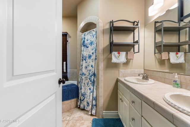 8925 Redwood Boulevard, California City, CA 93505