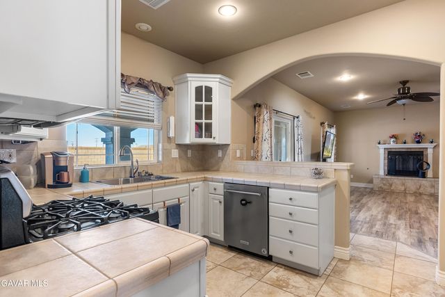 8925 Redwood Boulevard, California City, CA 93505