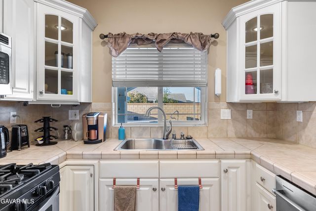 8925 Redwood Boulevard, California City, CA 93505