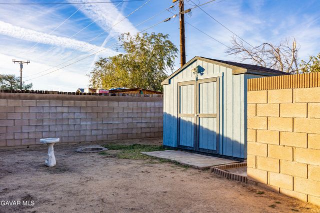 8925 Redwood Boulevard, California City, CA 93505