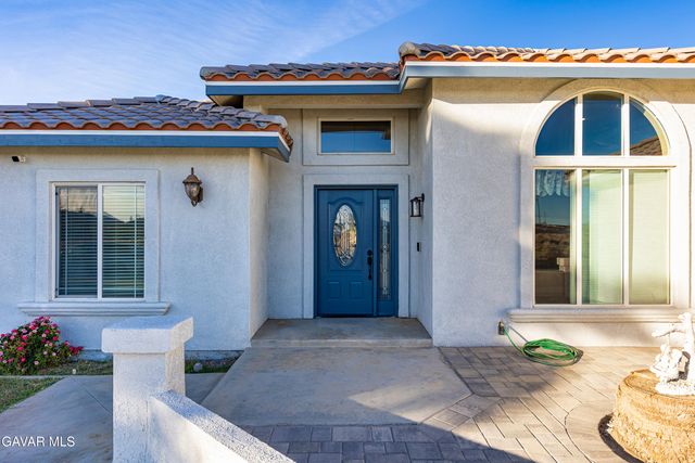 8925 Redwood Boulevard, California City, CA 93505