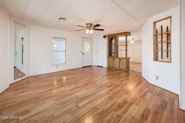 650 S PARK VIEW Circle, Mesa, AZ 85208