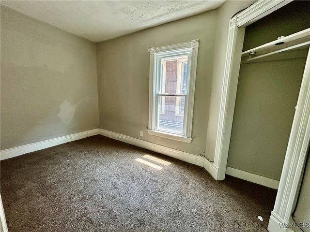 499 West Avenue UPPER, Buffalo, NY 14213