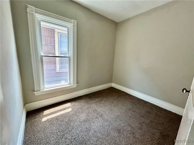 499 West Avenue UPPER, Buffalo, NY 14213