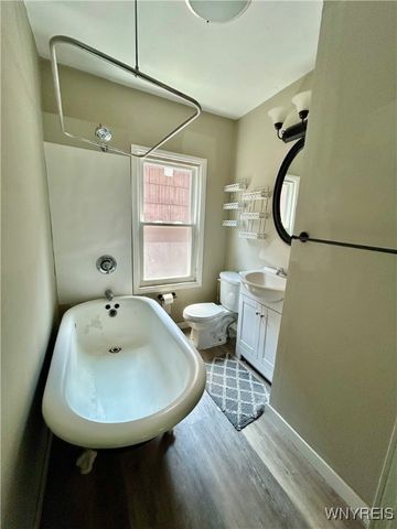 499 West Avenue UPPER, Buffalo, NY 14213