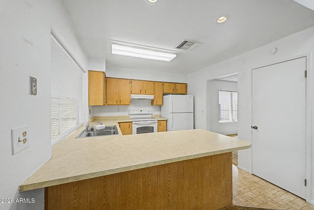 5635 W BROWN Street, Glendale, AZ 85302