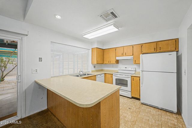 5635 W BROWN Street, Glendale, AZ 85302