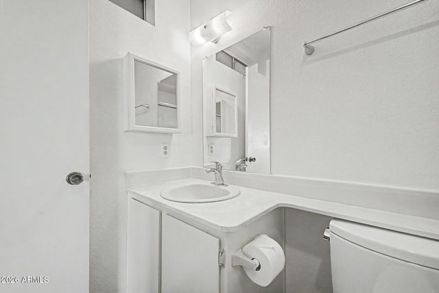 5635 W BROWN Street, Glendale, AZ 85302