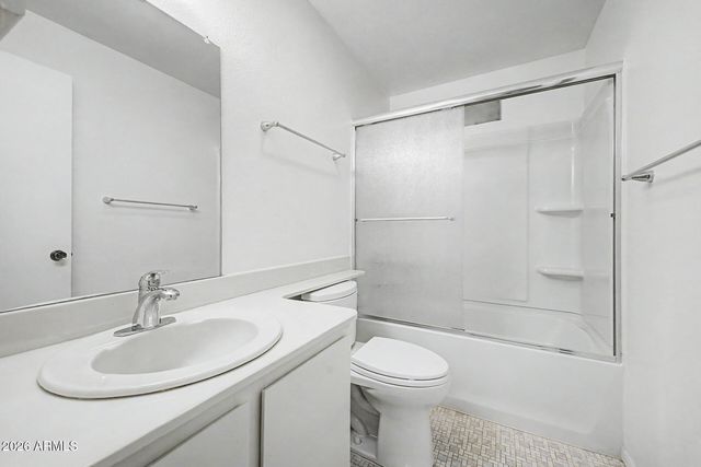 5635 W BROWN Street, Glendale, AZ 85302