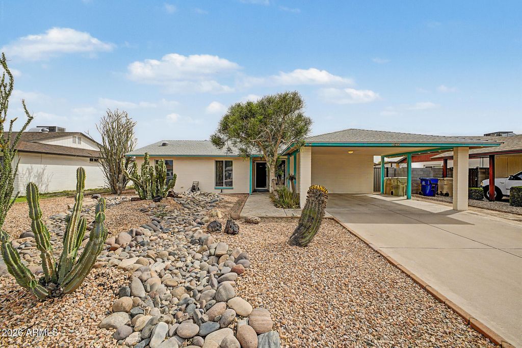 5635 W BROWN Street, Glendale, AZ 85302