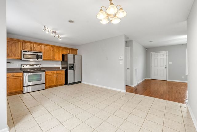 3366 N Henderson Way, Clarksville, TN 37042