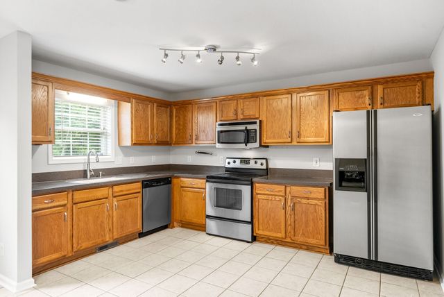 3366 N Henderson Way, Clarksville, TN 37042