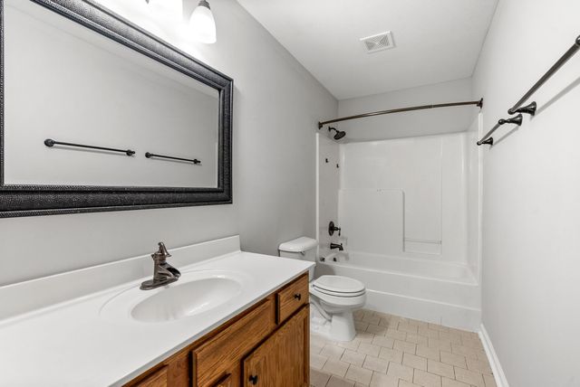 3366 N Henderson Way, Clarksville, TN 37042