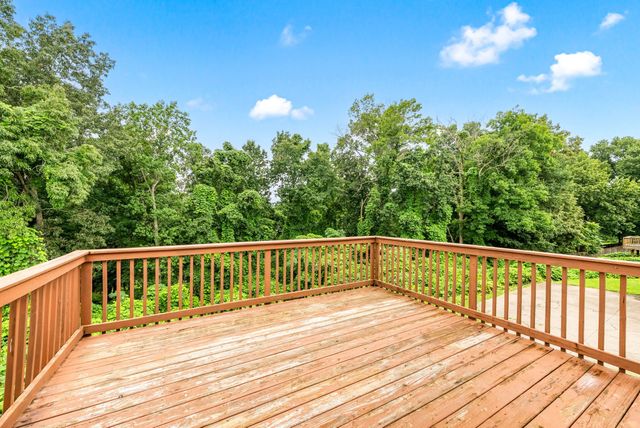 3366 N Henderson Way, Clarksville, TN 37042