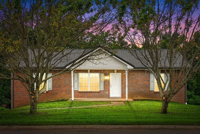 3366 N Henderson Way, Clarksville, TN 37042