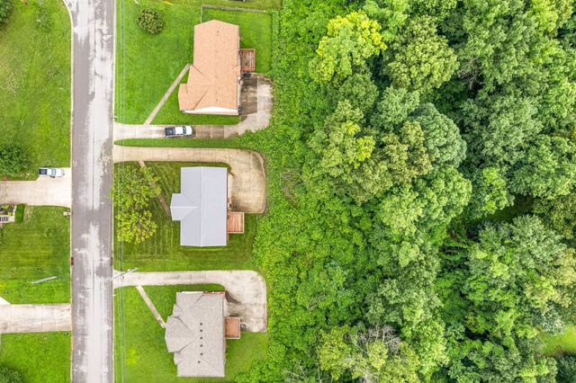 3366 N Henderson Way, Clarksville, TN 37042