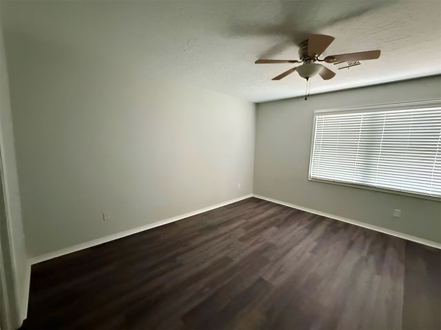 7043 E 77th Place, Tulsa, OK 74133