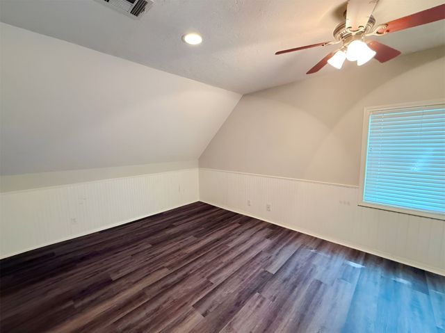 7043 E 77th Place, Tulsa, OK 74133