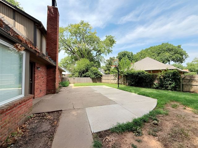 7043 E 77th Place, Tulsa, OK 74133