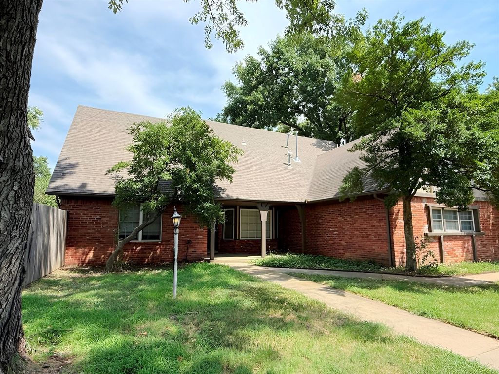 7043 E 77th Place, Tulsa, OK 74133
