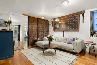 321 E 6TH Street, New York City, NY 10003