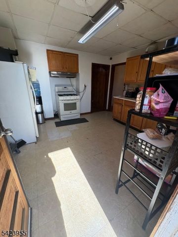 412 N Main St, Wharton Boro, NJ 07885