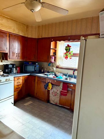 2739 New York Avenue, Whiting, IN 46394