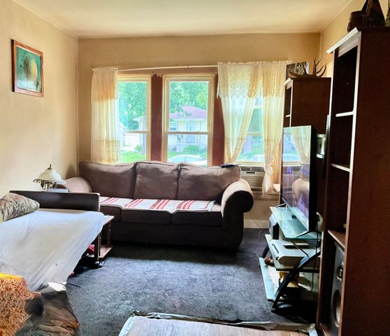 2739 New York Avenue, Whiting, IN 46394