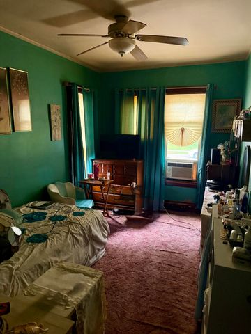 2739 New York Avenue, Whiting, IN 46394