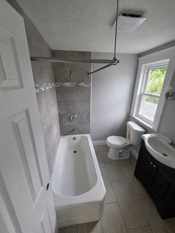 9 Pelham Ave 2, Methuen, MA 01844